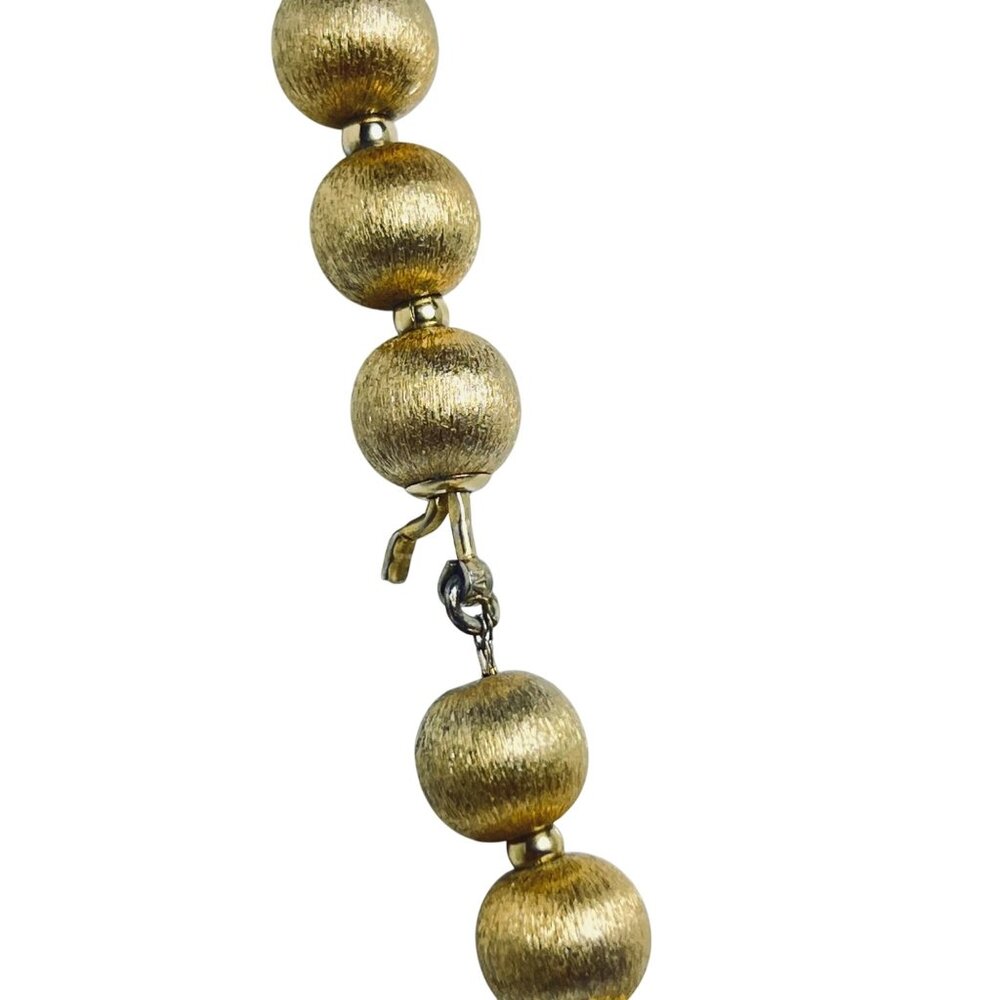 Vintage Napier Gold Tone Necklace With Hidden Ball Box Clasp Signed (5694) - Picture 4 of 6